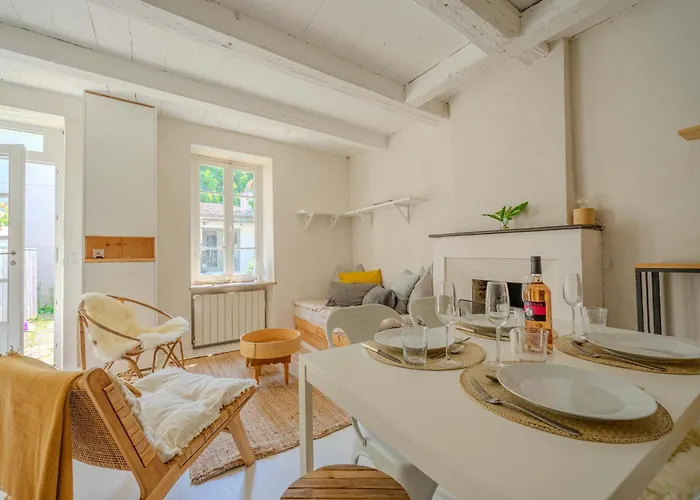 Le Chant Des Venelles - Maison & Son Annexe * Les Portes-en-Re